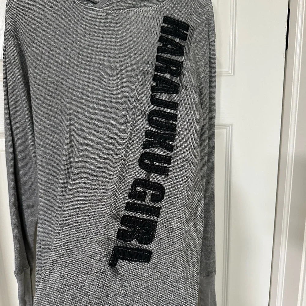 Harajuku Lovers Gray Waffle Hoodie Sz M - Picture 2 of 10